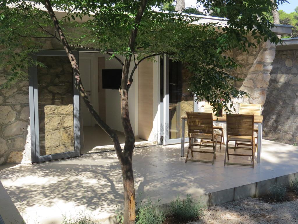 Camping Mia Bungalow & Mobile Home بيوغْغاد نا موغو الغرفة الصورة