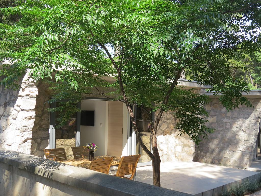 Camping Mia Bungalow & Mobile Home بيوغْغاد نا موغو الغرفة الصورة