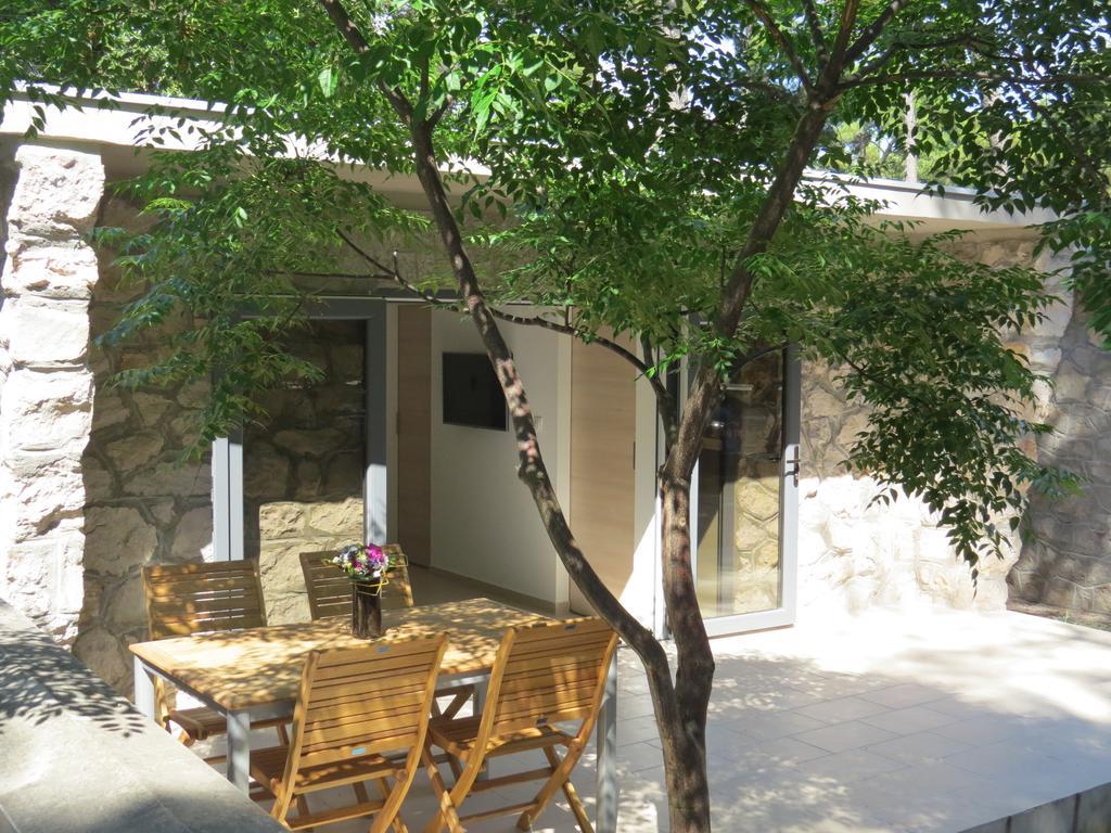Camping Mia Bungalow & Mobile Home بيوغْغاد نا موغو الغرفة الصورة