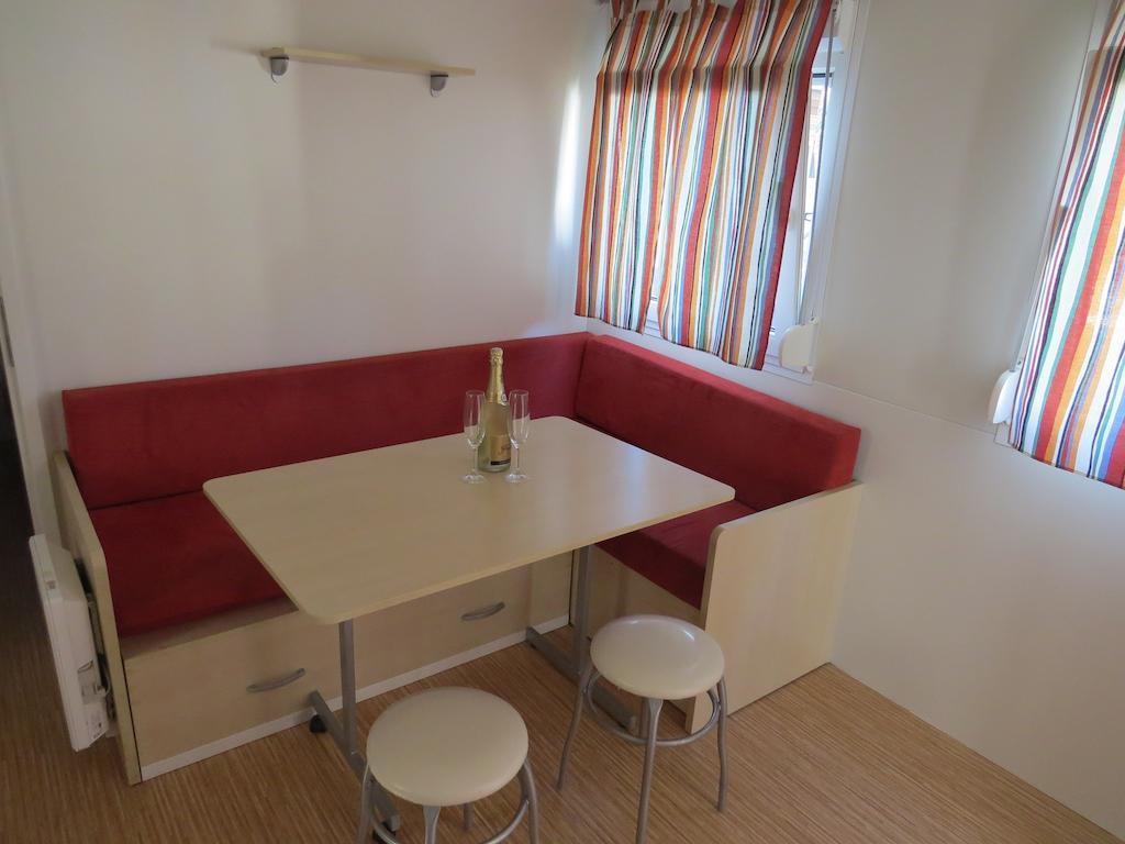 Camping Mia Bungalow & Mobile Home بيوغْغاد نا موغو المظهر الخارجي الصورة
